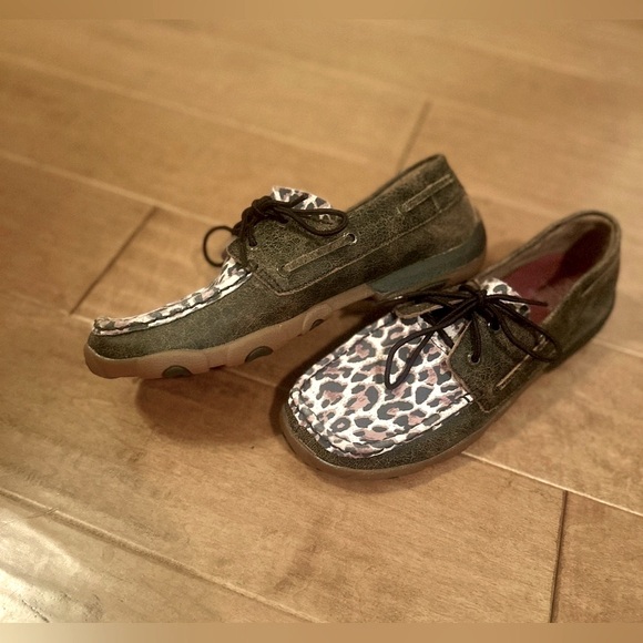 TWISTED X. BOOT BARN. WOMEN'S CHEETAH PRINT DRIVING MOCCASINS. Size 9. - Picture 1 of 9